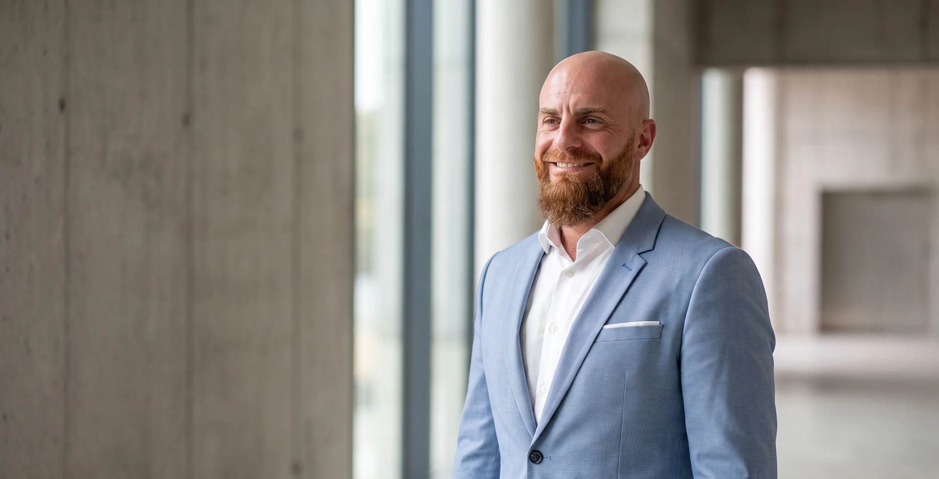 Eduardo Bestard, consultor de seguridad, en un entorno corporativo
